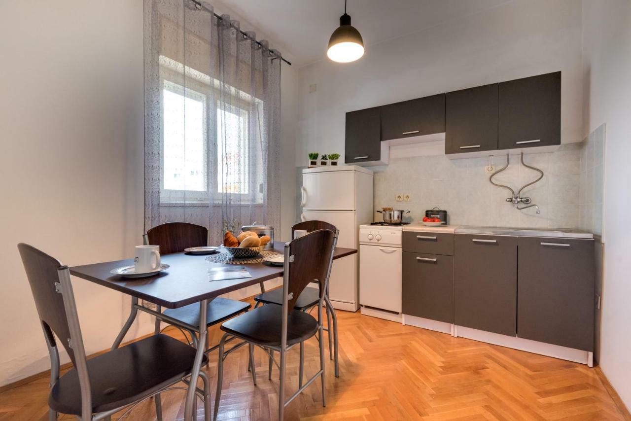 Cozy Apartment Stana In Grebastica Шибеник Екстер'єр фото