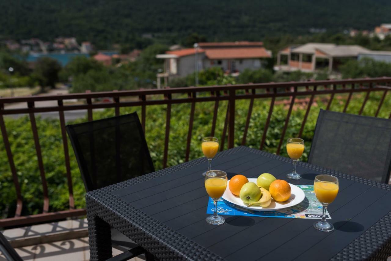 Cozy Apartment Stana In Grebastica Шибеник Екстер'єр фото